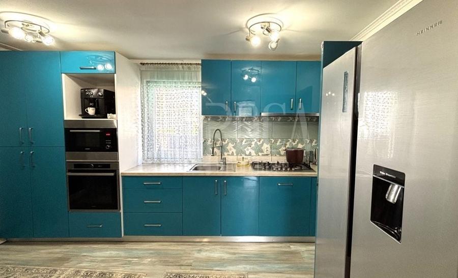 Casa 7 camere de vanzare in Apahida - 2