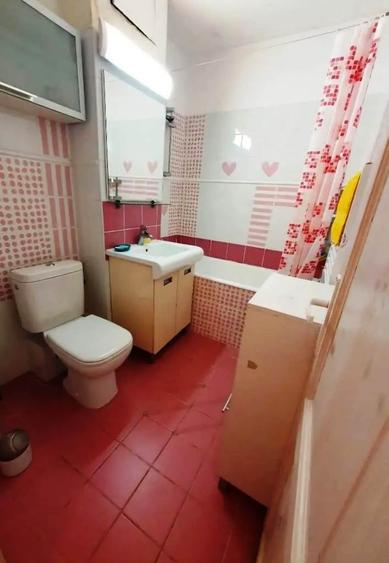 Inchiriem Apartament 3 Camere Mobilat Decomandat Grivitei - 2