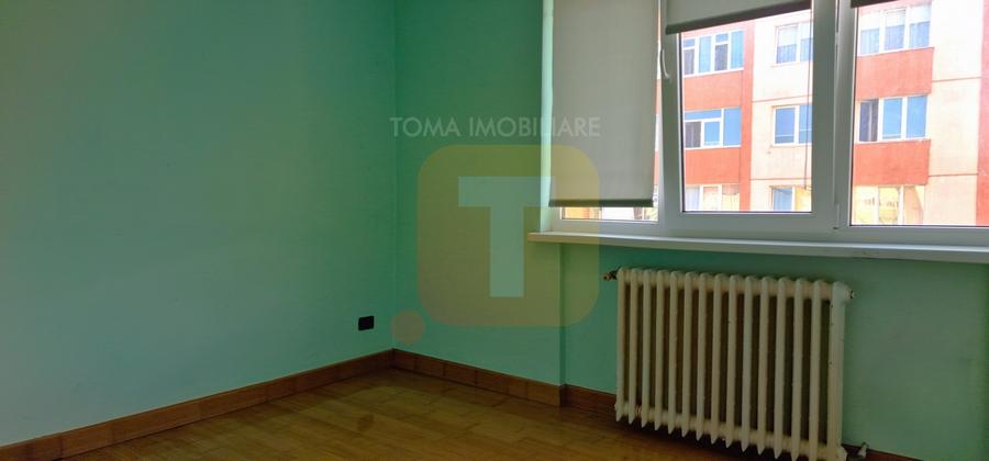 Apartament 4 camere – Mihai Viteazu, Piatra Neamț | Etaj 7/10, vedere panoramică - 6