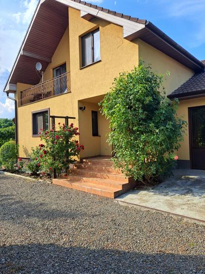 VILA IN REGIM DE INALTIME PARTER SI ETAJ ULTRAFINISATA PE 19 ARI TEREN - 2