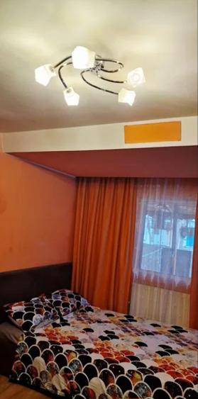 BAZA 3 - CARREFOUR FELICIA - O CAMERA DECOMANDAT - TERASA - MOBILAT SI UTILAT - 2