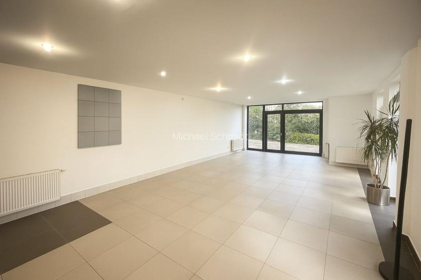 Spatiu comercial, 230 MP utili, 10 parcari, zona Vivo Spatiu comercial, 230 MP utili, 10 parcari, zona Vivo