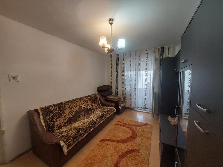 Ofer de inchiriat apartament 2 camere - 2