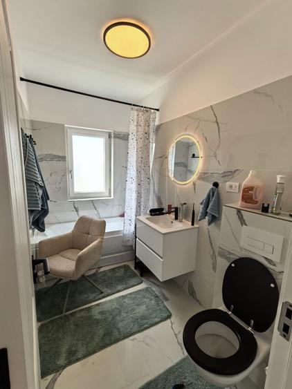 Inchiriez penthouse cu terasa 45m2 - 7