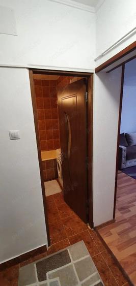 Inchiriez garsoniera zona Craiter Bra?ov - 4