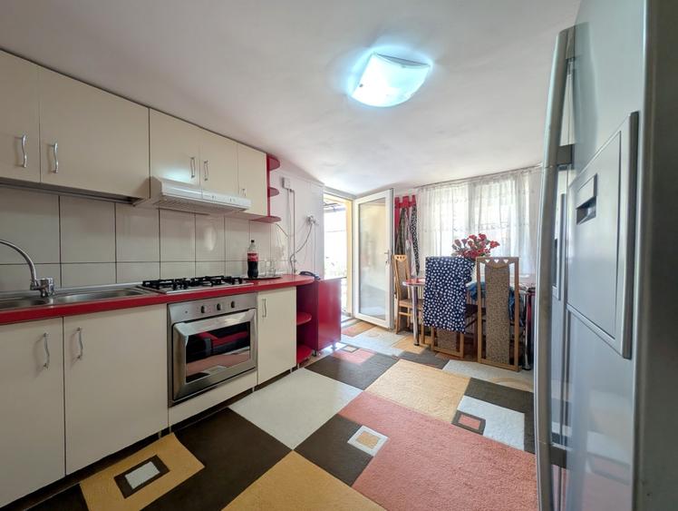 Casa cu teren - multiple destinatii  -zona Parcul Salca - 10