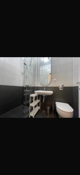 Închiriere apartament  3 camere lux - 6