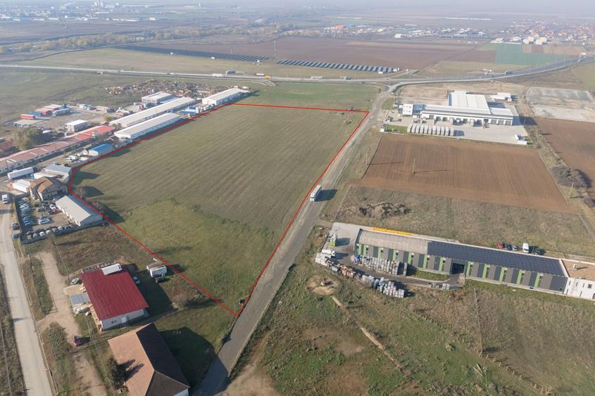 Teren Construcții de 40000 mp, în Exterior Vest