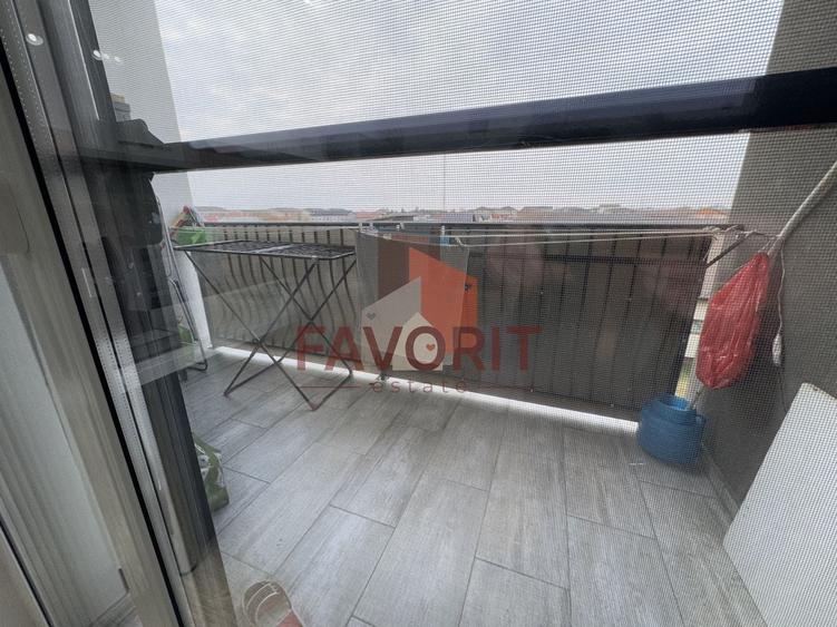 Etaj intermediar. Mobilat si utilat. Loc de parcare - 10