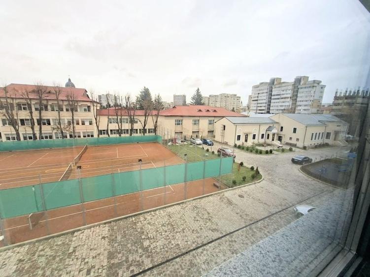 Cladire multifunctionala de inchiriat - 14