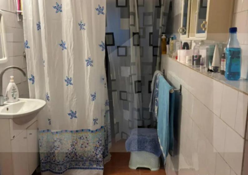 Casa in Iratosu cu teren, apa curenta, centrala termica , - 5