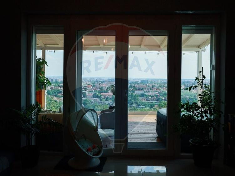 Apartament cu terasă și panoramă de vânzare, zona Hilton, Oradea - 2