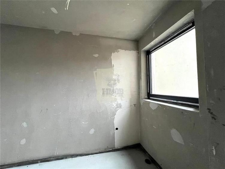 Spatiu comercial intabulat cu vitrina 99 mpu  in zona Supeco - 10