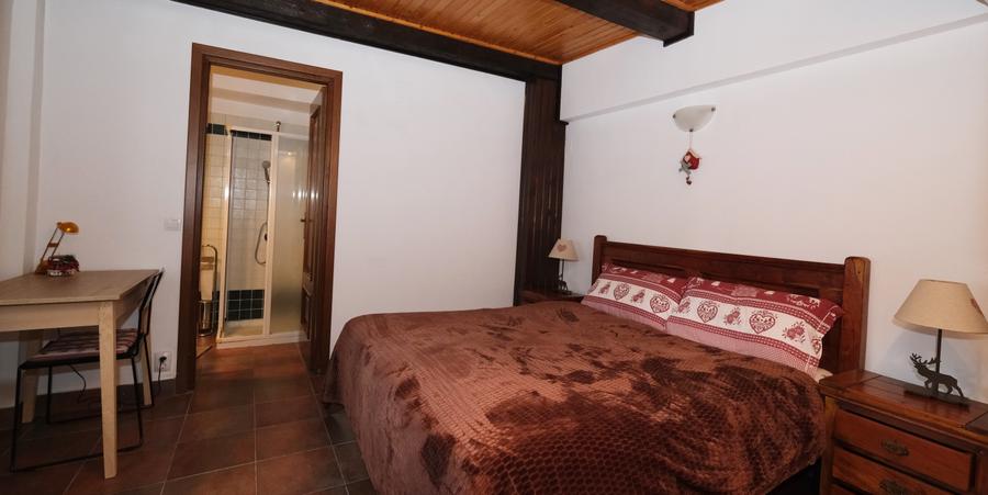 Vanzare 2 vile noi, mari superbe si 1905 mp teren la munte in Cheia Prahova - 33