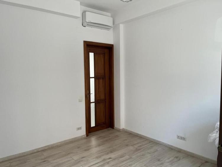 GM1720 | Spațiu in vila interbelica 6 camere | Unirii - 11 Iunie - 10