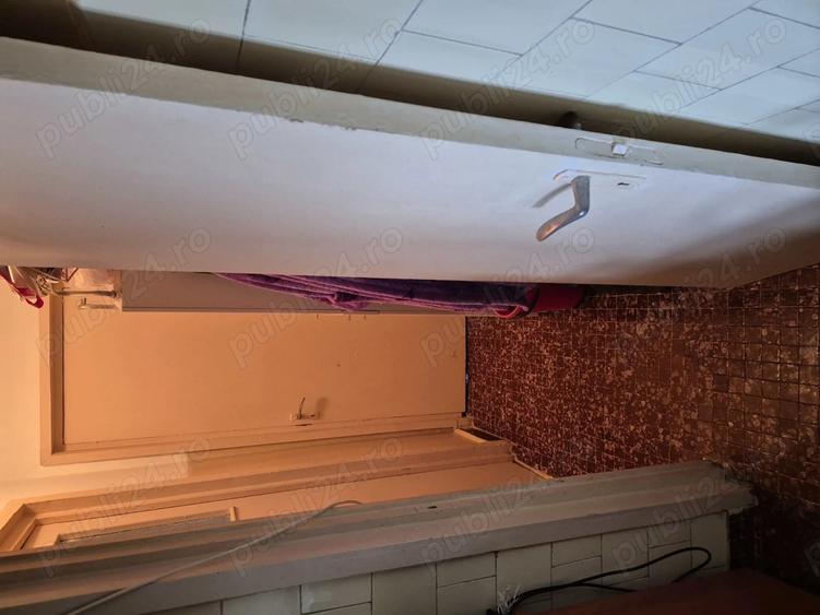 Vand apartament 3 camere ultracentral BdChimiei langa casa de cultura blocC3 centrala termica et.3 4 - 9