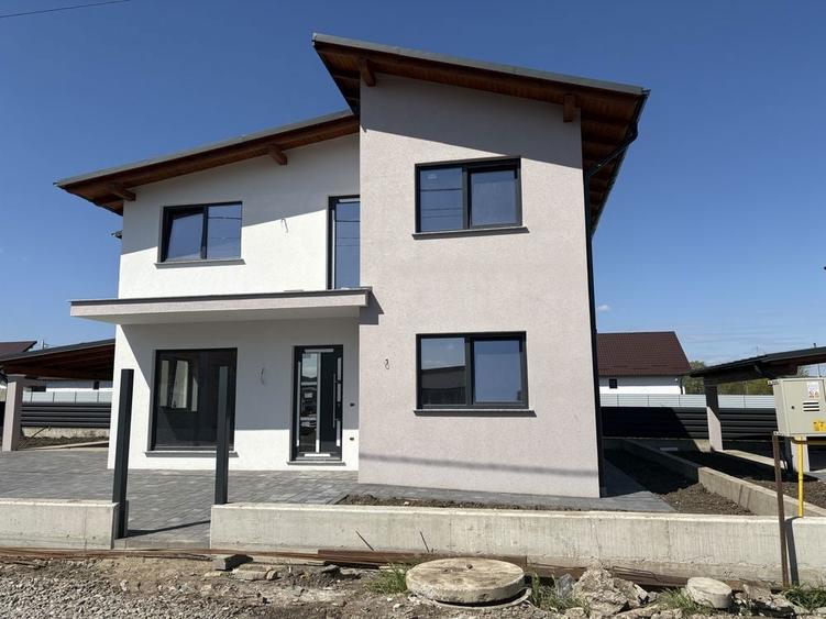 Casa noua de vanzare | 150 mp utili | 400 mp teren | Scheia, Suceava - 1