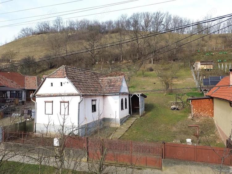 Casa la ?ara in Transilvania - sat sasesc Paucea, jud. Sibiu - 18