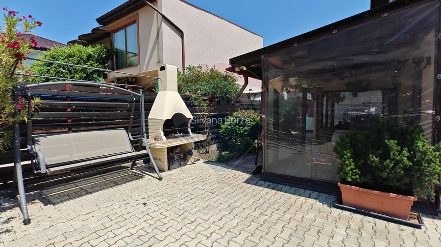 Casa / Vila cu 5 camere de vanzare in zona Pipera Casa / Vila cu 5 camere de vanzare in zona Pipera