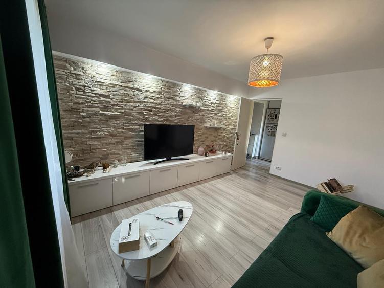 PIATA SUDULUI - SECUILOR , 2 camere micuț dar cochet,42 mp, IDEAL INVESTITIE - 2