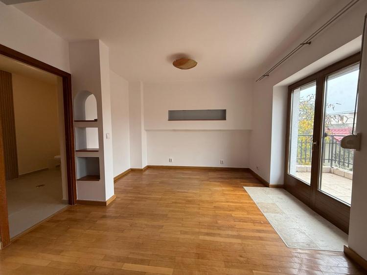 De inchiriat Vila 6 camere Baneasa Ion Ionescu de la Brad Plan Secund - 19