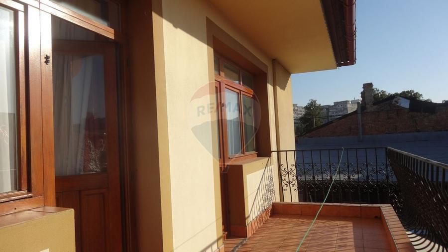 De VANZARE Casa spatioasa S+P+1E+M | Zona STIREX in Galati - 23