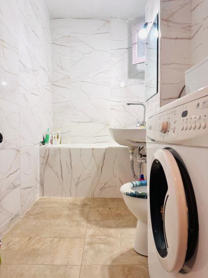 Apartament Spatios cu 2 Balcoane / Metrou Lujerului 3 min / Bloc Reabilitat - 4