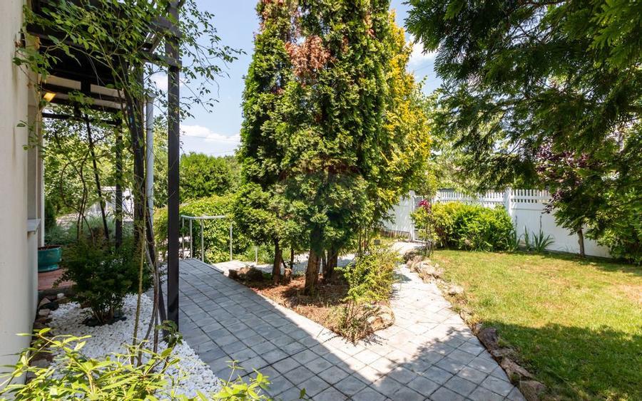 Casa / Vila in Corbeanca, langa lac, zona exclusivista - 6