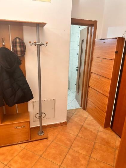 Inchiriere apartament 4 camere, aproape de metrou - 10