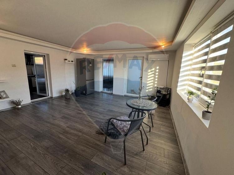 Casa / Vila cu 7 camere de vanzare in zona Central - 4