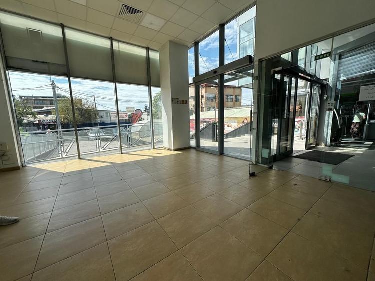 Zona 13 Septembrie Centru Comercial sp 66 mp open space - 2