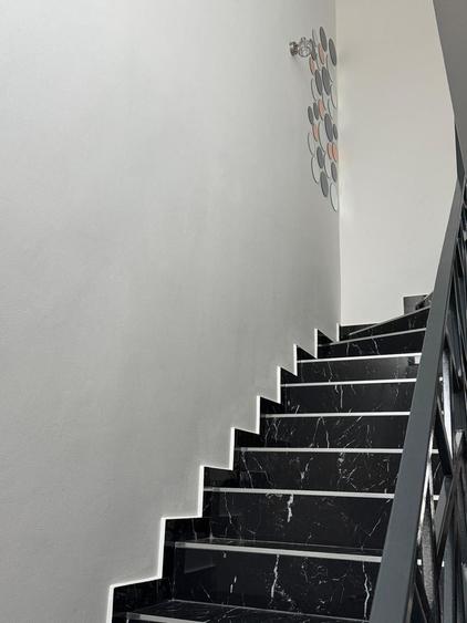 Comision 0% Casă înșiruită modernă, 91 mp utili, 2 dormitoare, 2 băi, curte - 10