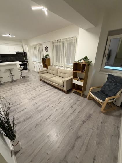 Apartament cu doua camere semidecomandat 40 m2 Poitiers/Continental-Aumovio - 6
