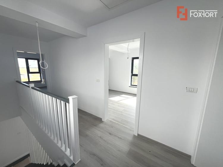 Duplex cu 3 camere cu Canalizare în Moșnița Nouă