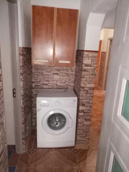 Apartament 3 camere decomandat,-Zona Noua,Str. Brazilor(Etaj) 1 - 2