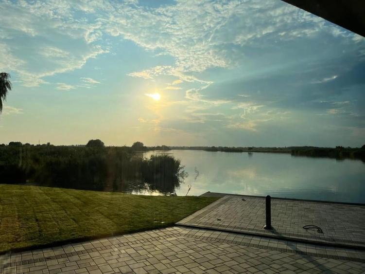 Snagov 2022- Vila la lac piscina si ponton, teren 2050mp - 2