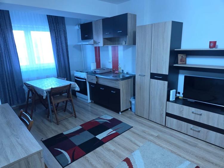 Apartament cu 2 camere decomandat în Cățelu