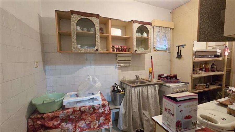 Casă individuală cu 3 camere cu Canalizare în Dumbrăvița