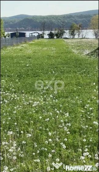 Teren de 2109 mp, în Budeasa