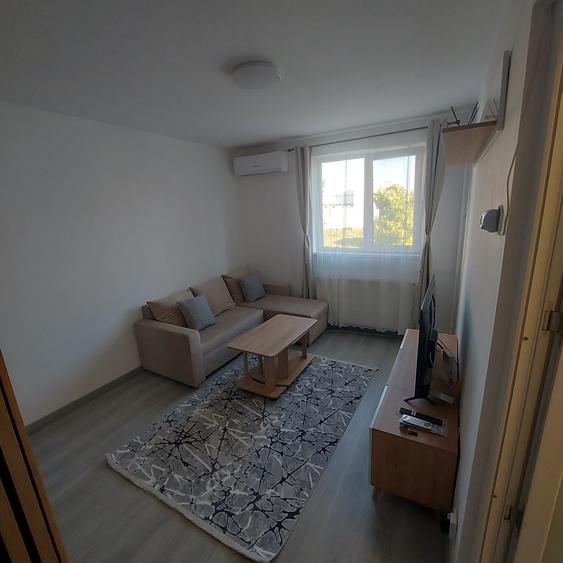 Apartament cu 2 camere nedecomandat în Rahova