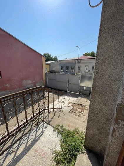 Casă cu 2 camere cu Teren 78 Mp în Central