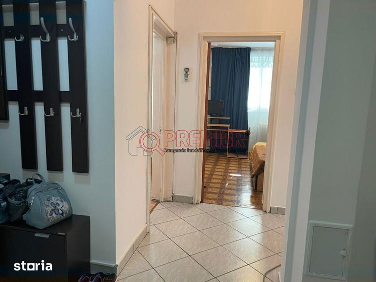 Apartament cu 3 camere în Berceni