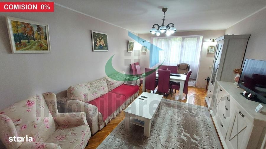 Apartament cu 4 camere decomandat în Central