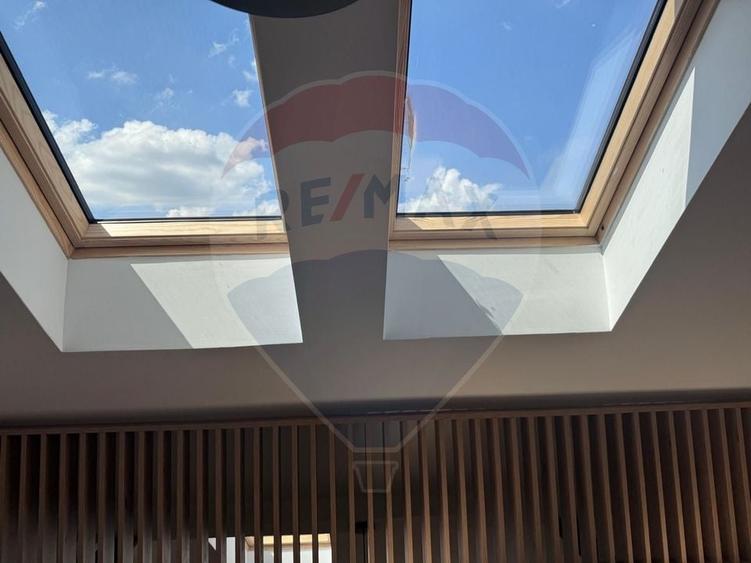 Birou, de 30.059999465942 mp, în Ultracentral