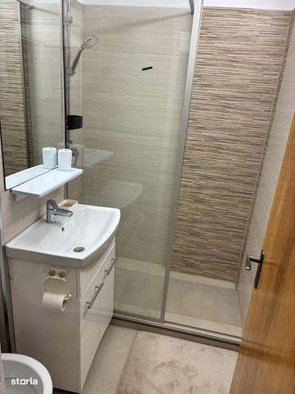 Apartament cu 3 camere în Titan