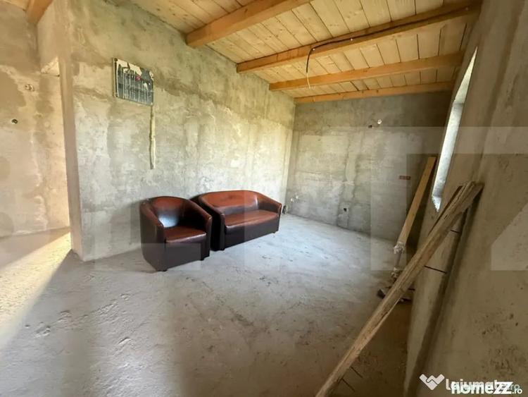 Casă cu 3 camere cu Teren 1200 Mp în Băiceni