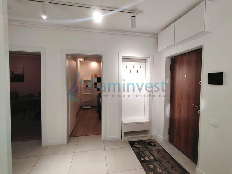 Apartament cu 3 camere decomandat, mobilat în Sud
