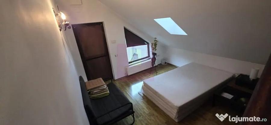 Casă cu 5 camere cu Teren 500 Mp în Central