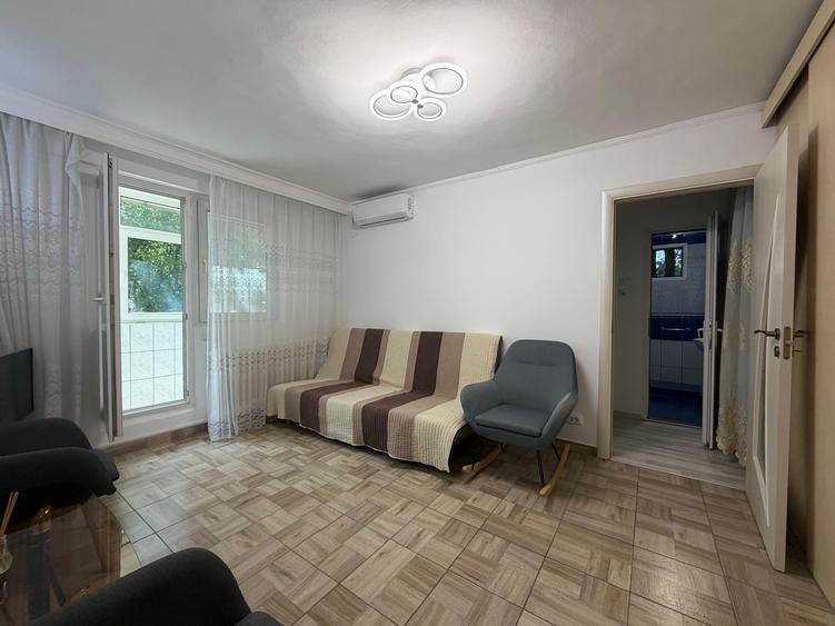 Apartament cu 2 camere semidecomandat în Lacul Tei