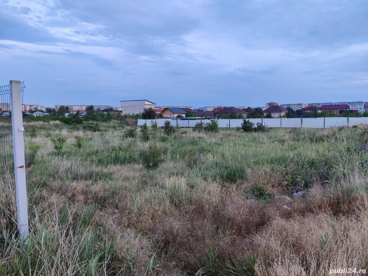 Teren de 1300 mp, în Nord